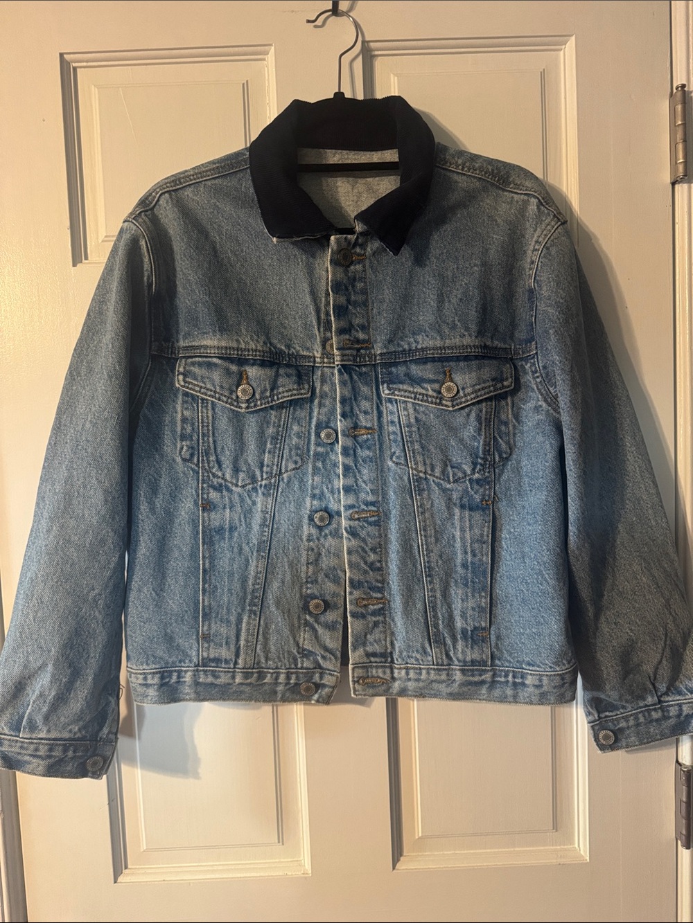 John Galt Light Wash Denim Jacket with Dark Collar Size Small